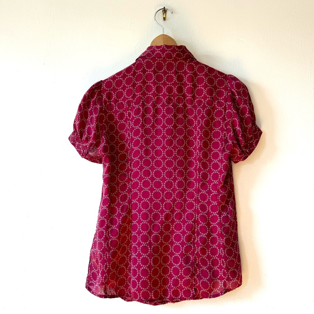 Banana Republic Cranberry Red Silk Blouse with Circle Pattern Size Small - Picture 6 of 6